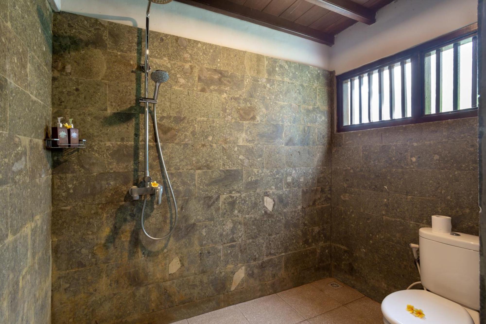 Rahayu Suites Monkey Forest Ubud Pokoj fotografie