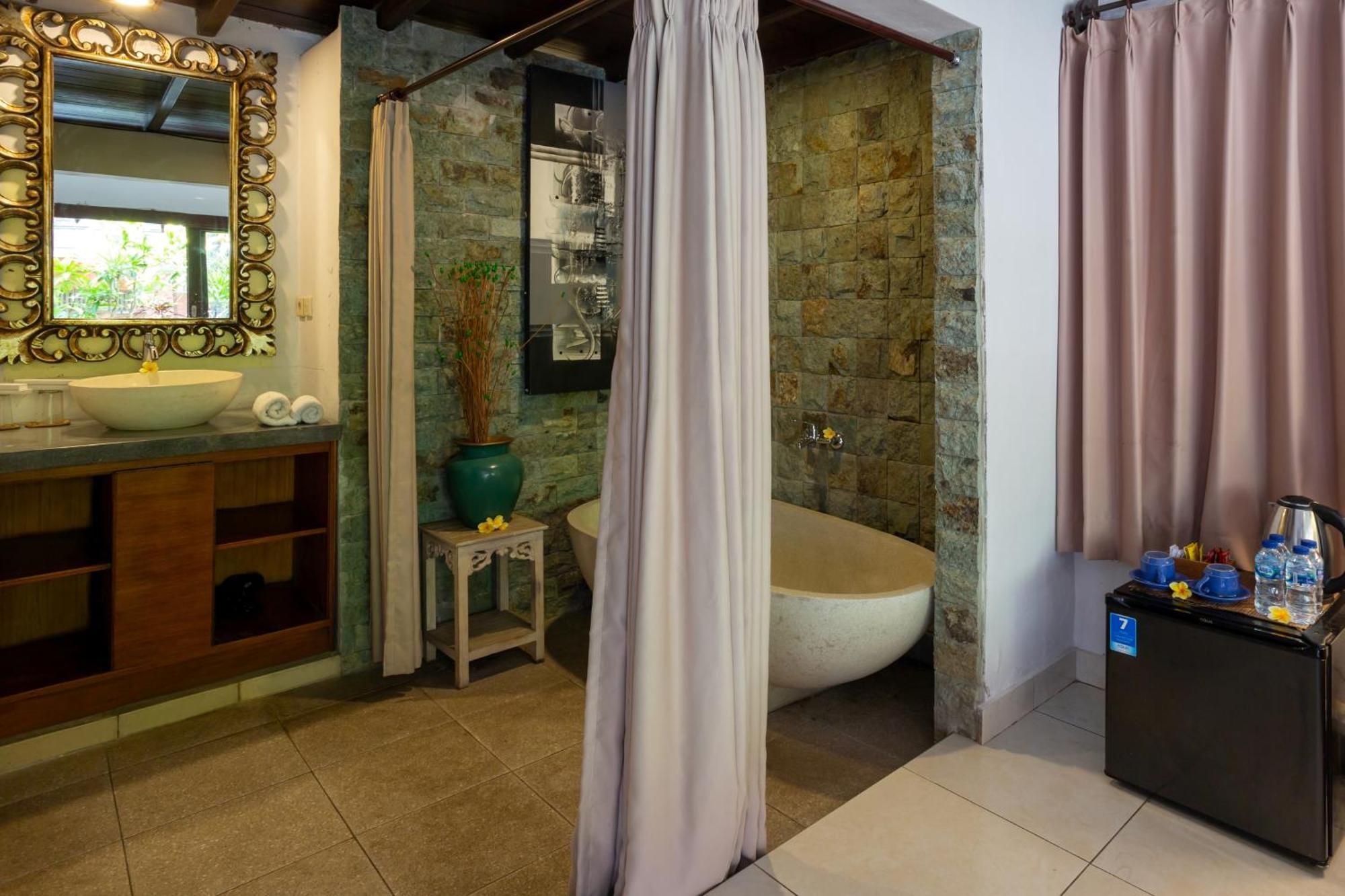 Rahayu Suites Monkey Forest Ubud Pokoj fotografie
